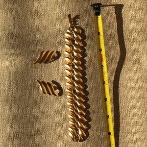 Vintage Monet Bracelet and matching clip earrings